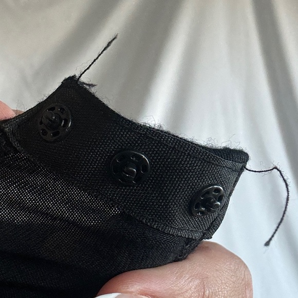 SHEIN Cut Out Black Bodysuit - Picture 2 of 3